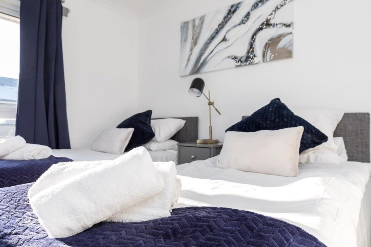 19A The Broadwalk - Cozy 1Br In The Heart Of Crawley Near Gatwick Airport Great For Contractors And Flight Crew Students 빌라 외부 사진